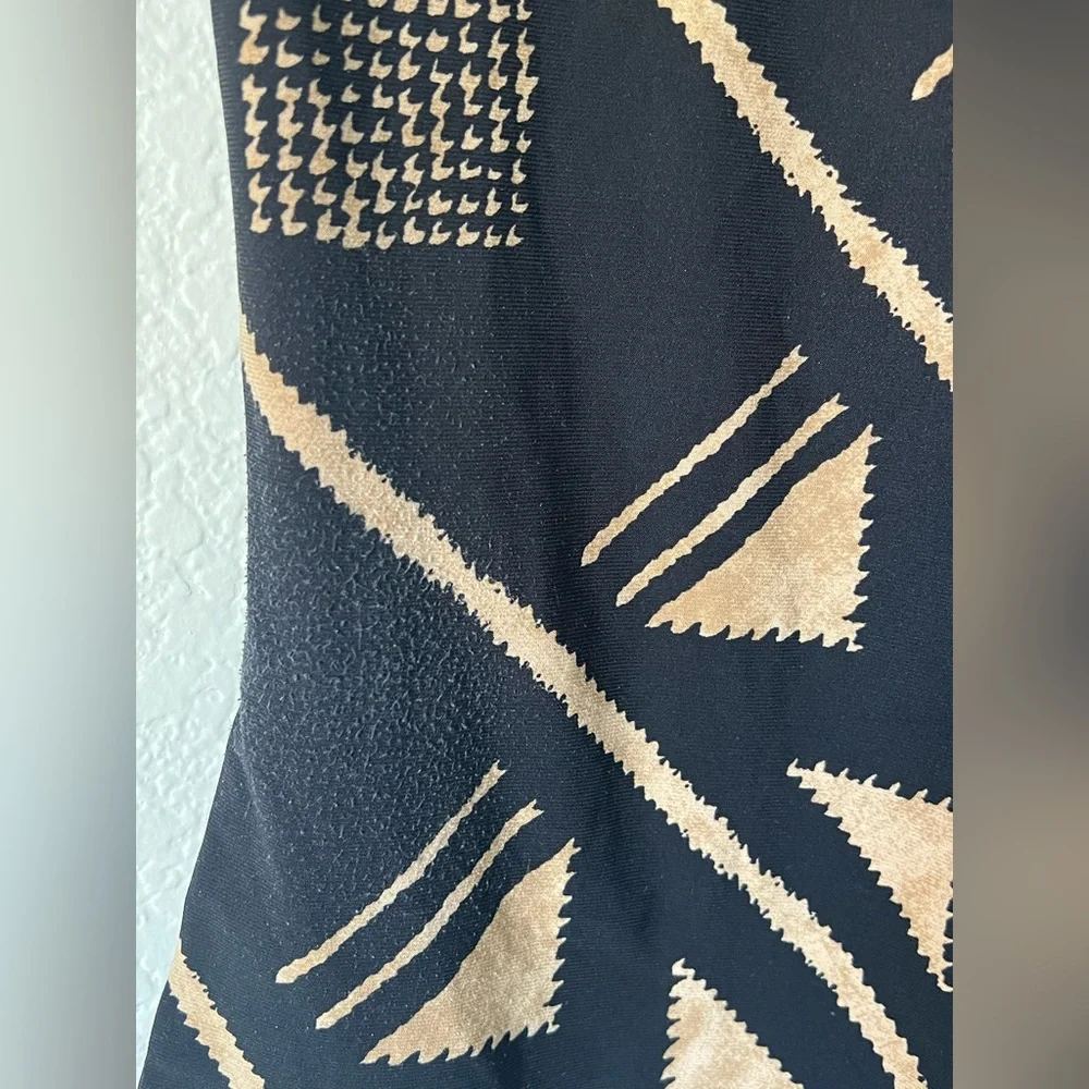 Chaps, XL, womens black and tan V-neck top - Picture 3 of 4